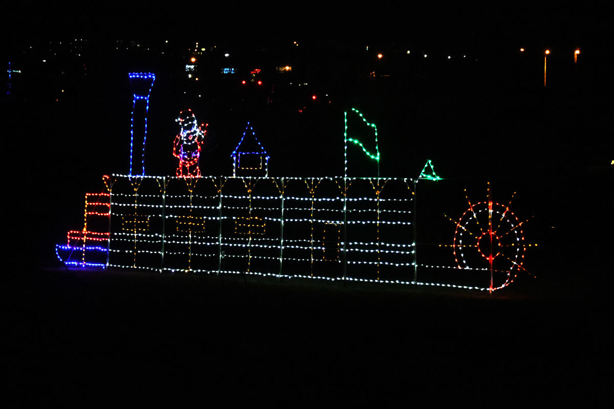 089 Santa on the Branson Belle paddlewheeler in the Branson light display.jpg